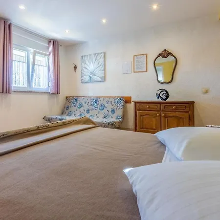 Apartment Ferienwohnung Fur 3 Personen Ca 30 Qm In Crikvenica, Kvarner Bucht Und Umgebung *